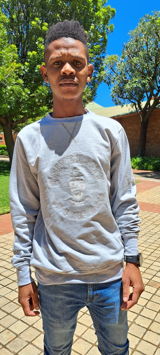Harvard Embroidered Sweater