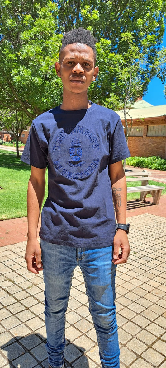 Short Sleeve T-Shirt Embroidered Harvard design