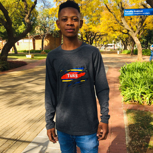 Long Sleeve T-Shirts Tuks Tear Design