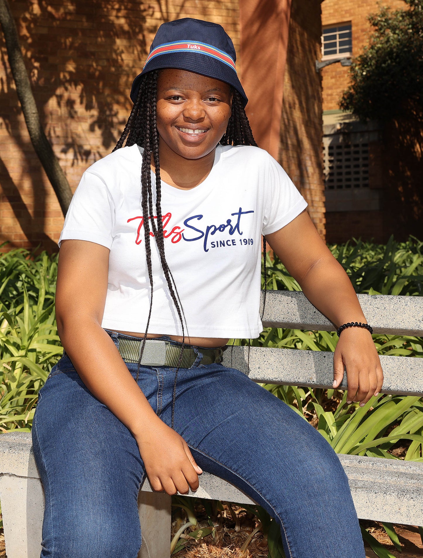 Short Sleeve Tuks Sport Crop Top